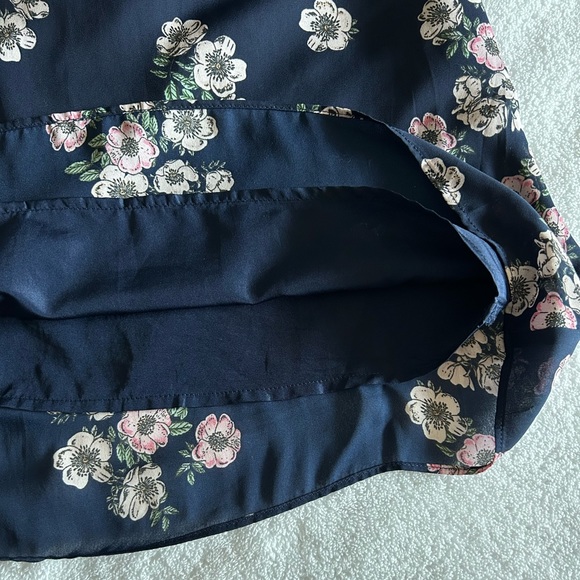 Cupcakes and Cashmere Benita Off the Shoulder Navy Floral Ruffle Dress - Picture 4 of 6